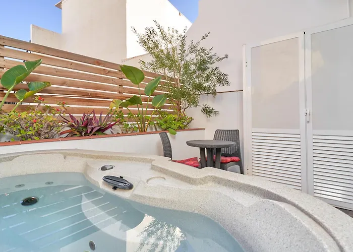 Luxury 1st Floor In * ネルハ