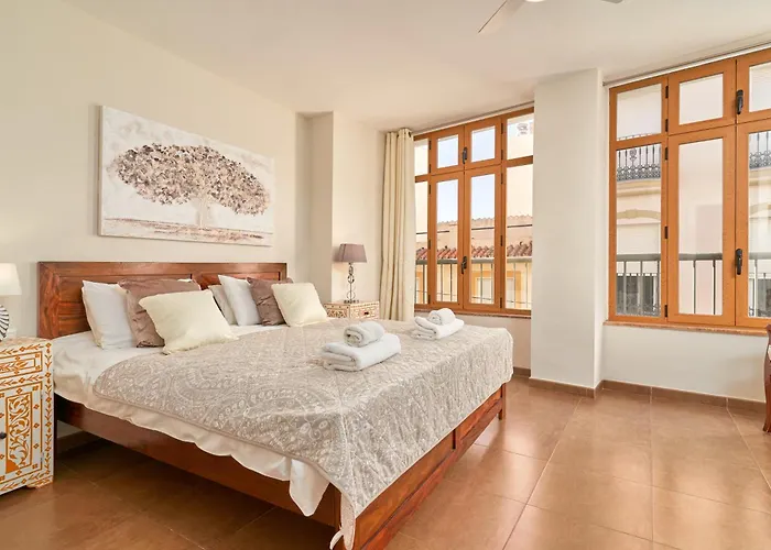 Luxury 1st Floor In 아파트 네르하